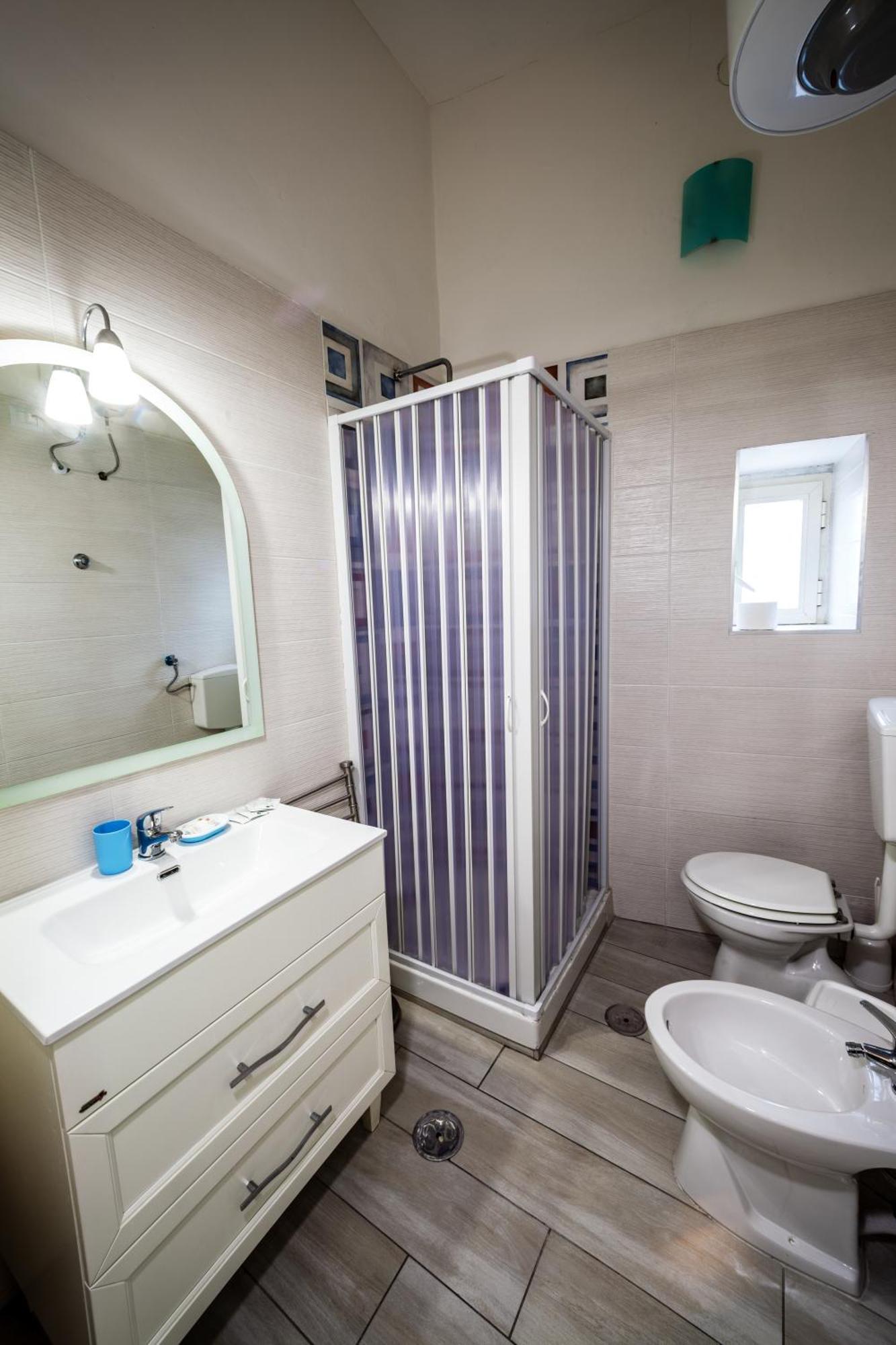 Mh Suites Rooms Apartments Bacoli Kamer foto